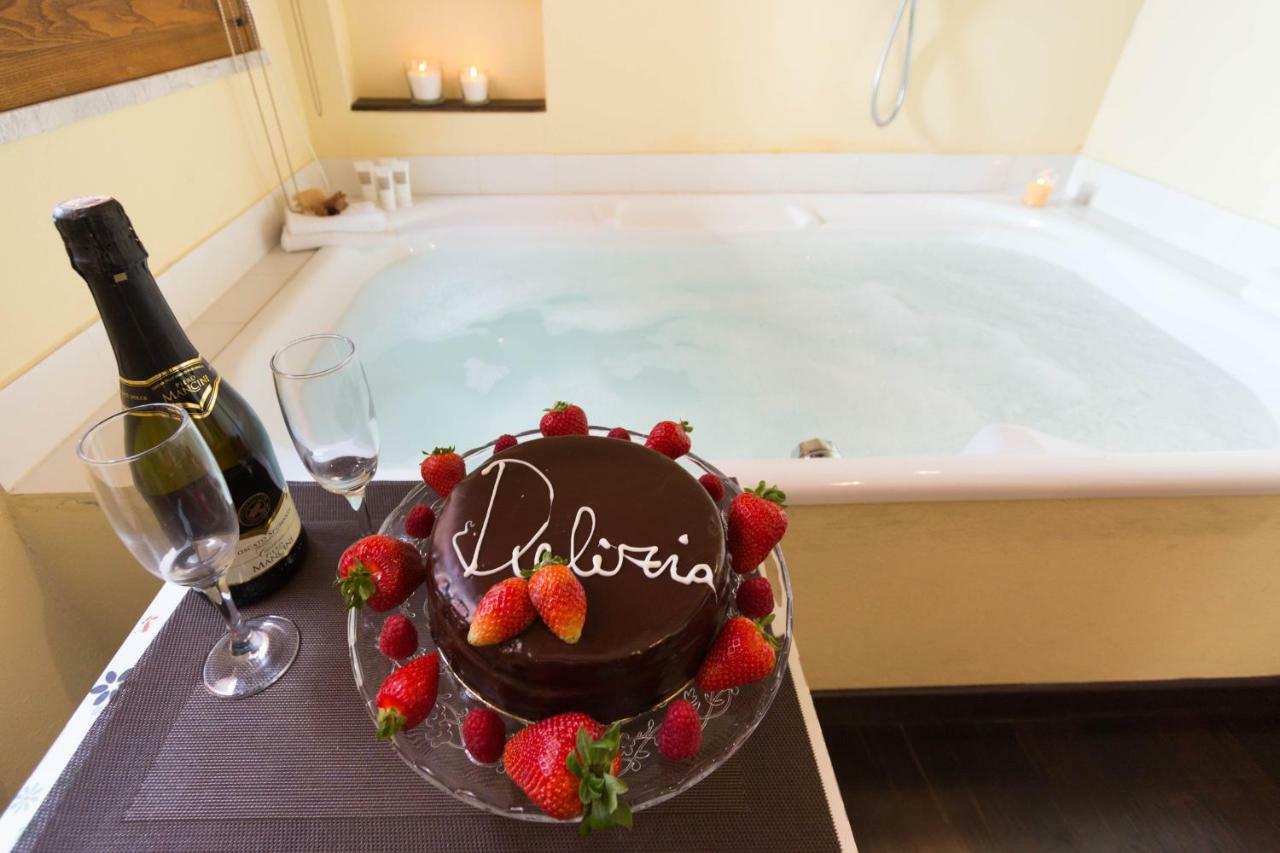 Romantic Suite Canelles Cagliari Exterior foto