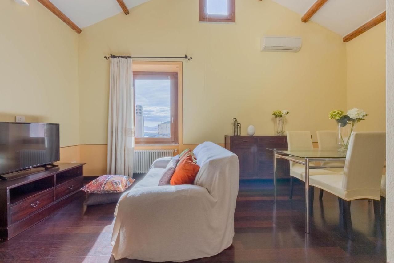 Romantic Suite Canelles Cagliari Exterior foto